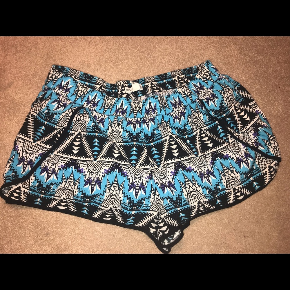 Aeropostale Bethany Mota flowy shorts